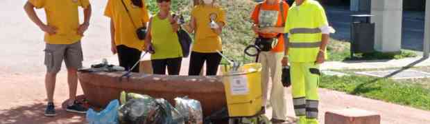Volontari intervengono per ripulire Rorai Grande