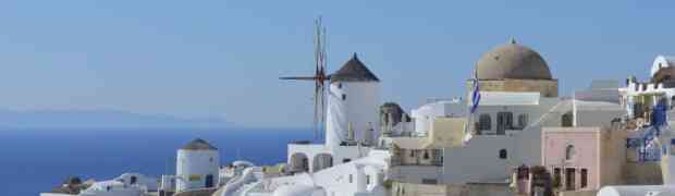 Per una vacanza a Santorini c’è il servizio nolo auto low cost